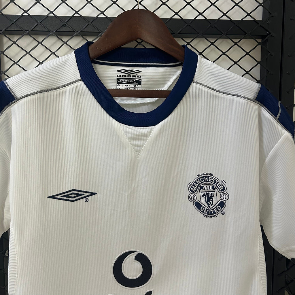 Manchester United 2000 - 2001 Auswärtstrikot