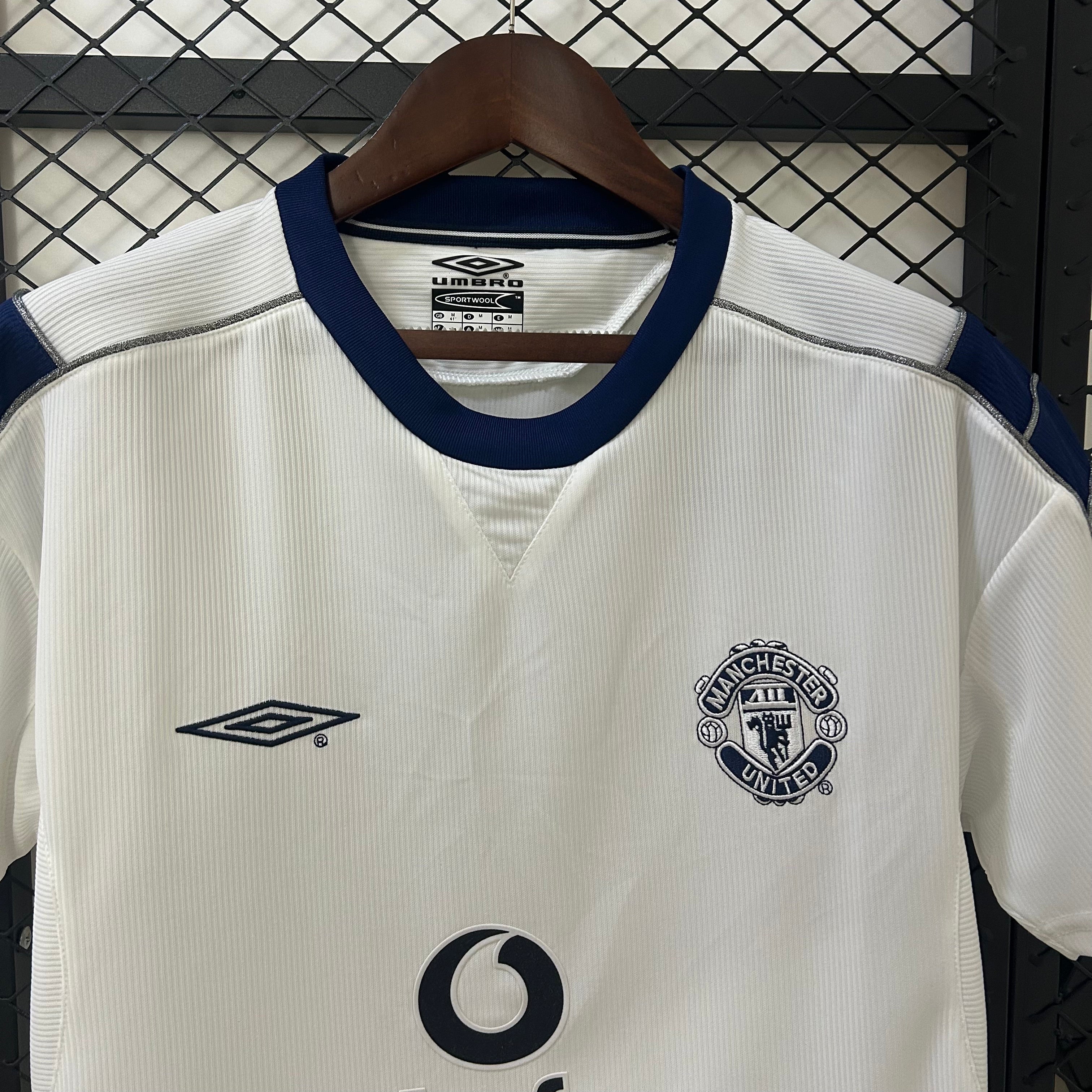 Manchester United 2000 - 2001 Auswärtstrikot