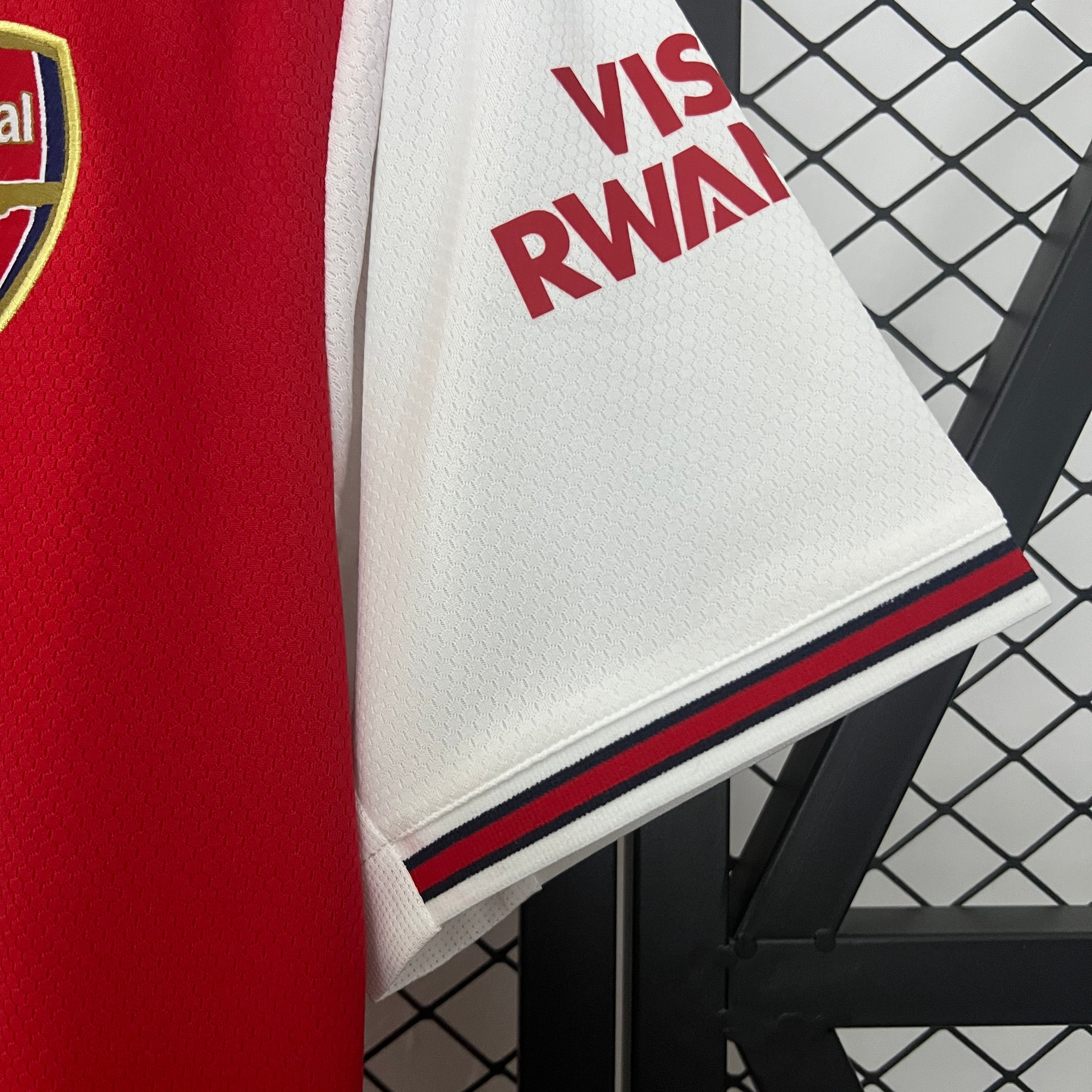 Arsenal 2019–2020 Heimtrikot