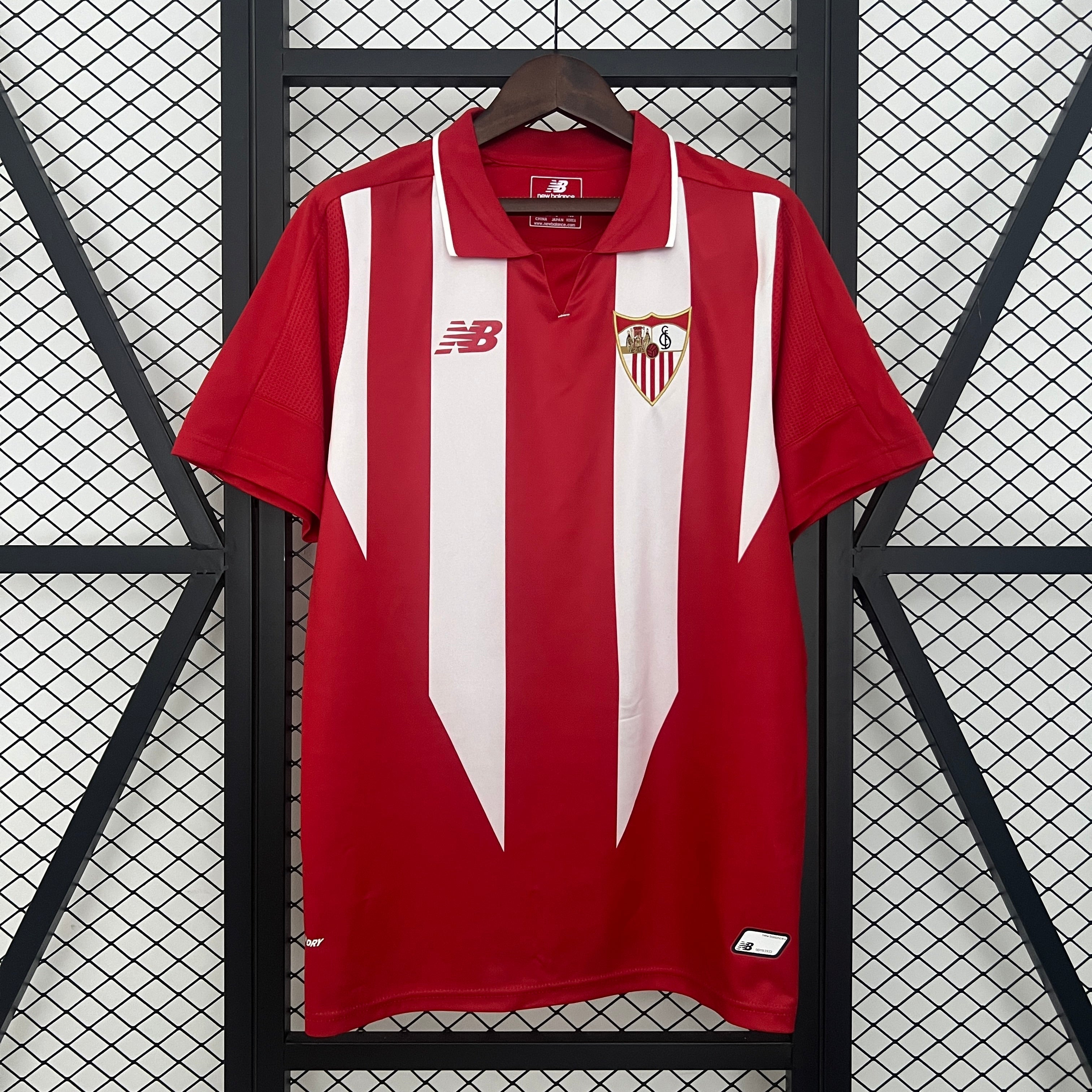 Sevilla FC 2015-2016 Heimtrikot