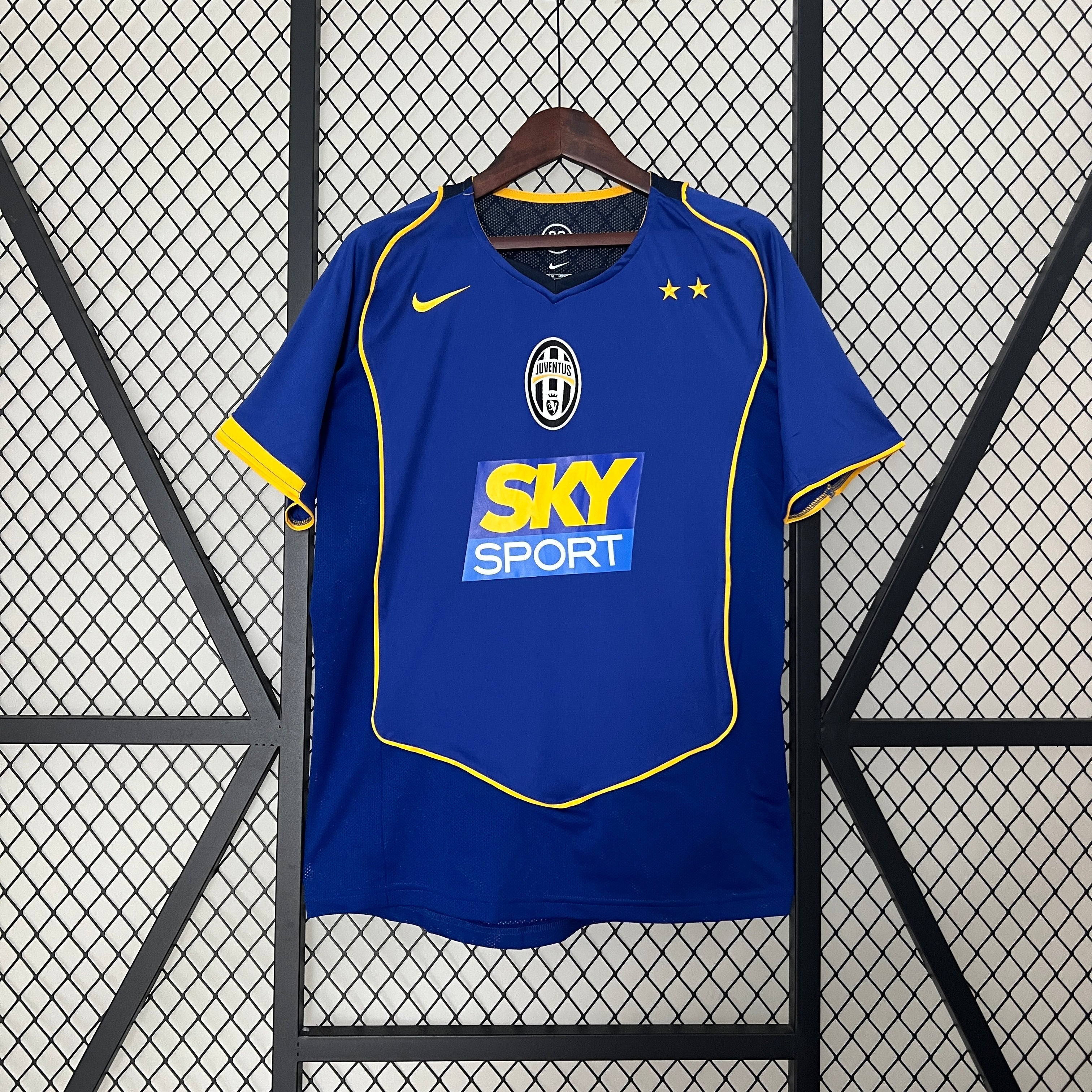 Juventus 2004 - 2005 Auswärtstrikot